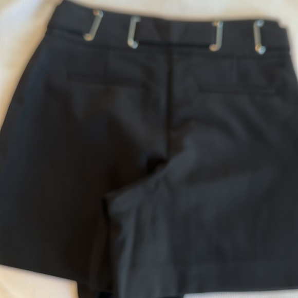 Bebe Stretch Twill Grommet Shorts Black Size 0 - Picture 10 of 14